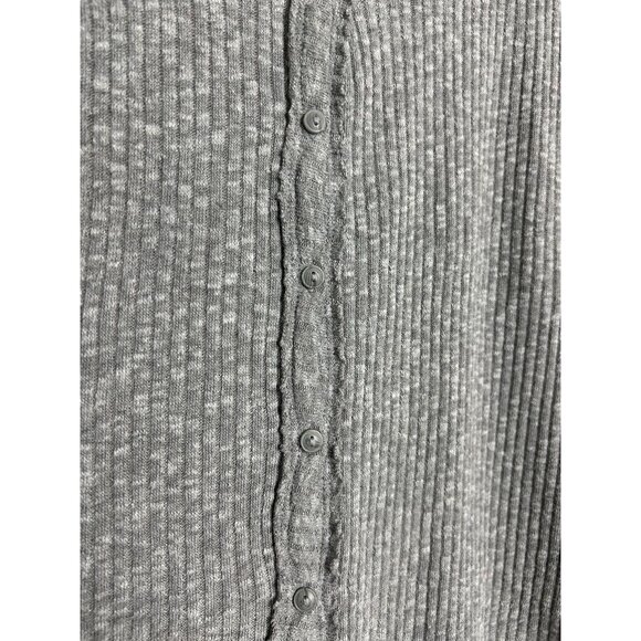 BP Oversized V Neck Long Sleeve Button Top in Gray Cloudy Heather - Sz M - Picture 3 of 5